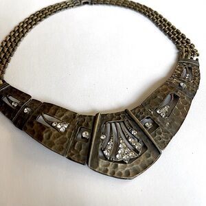 RARE Vintage (c.1960) Arts & Crafts Hammered Metal & Rhinestone Inset Necklace
